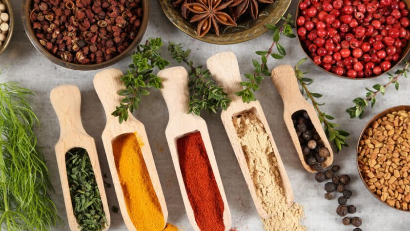 The Role of Spices and Herbs in the Keto Diet